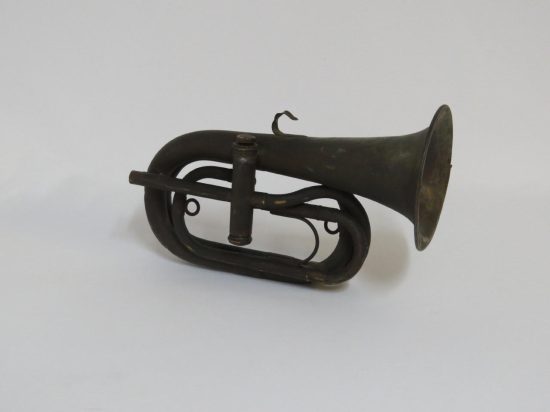 Lote: 170 - Lote: 170 - Trompeta militar