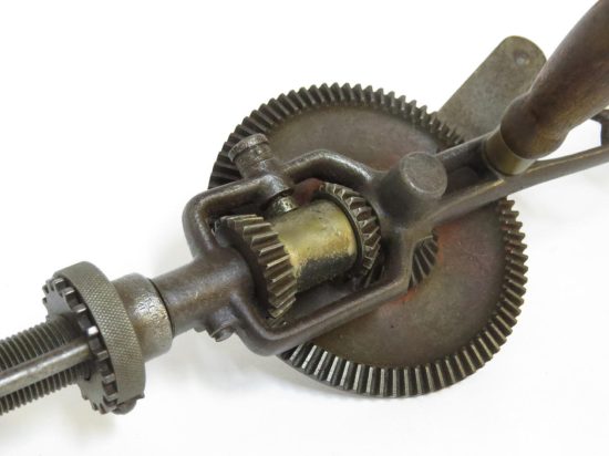 Lote: 176 - Lote: 176 - Taladro