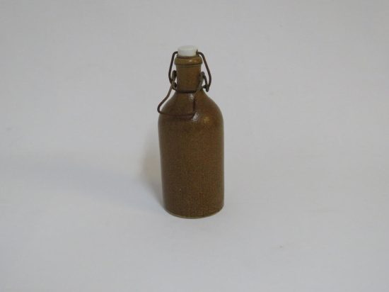 Lote: 138 - Lote: 138 - Porrón de gres