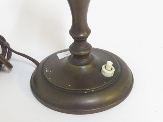 Lote: 116 - Lote: 116 - Lámpara