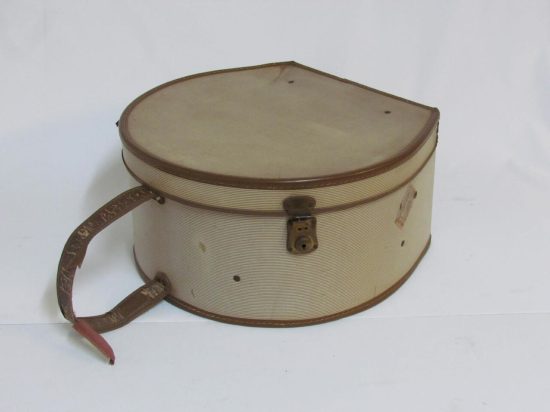 Lote: 124 - Lote: 124 - Maletera