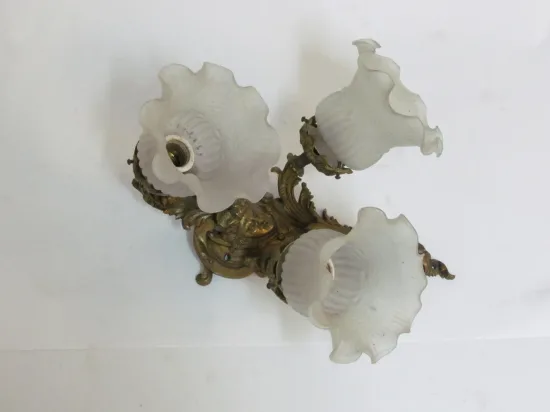 Lote: 22 - Lote: 22 - Artefacto de luz