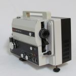 Lote: 151 - Lote: 151 - Proyector