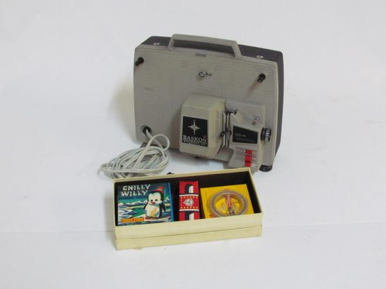 Lote: 140 - Lote: 140 - Proyector