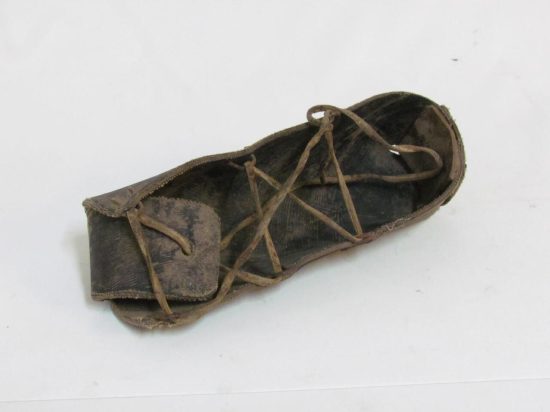 Lote: 186 - Lote: 186 - Zuecos y tamangos