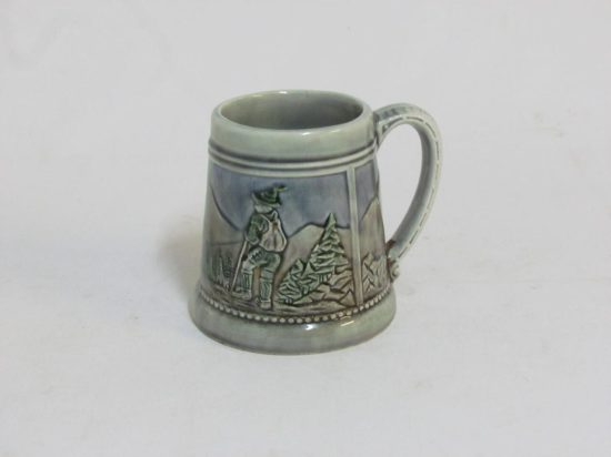 Lote: 102 - Lote: 102 - Jarras y bronce