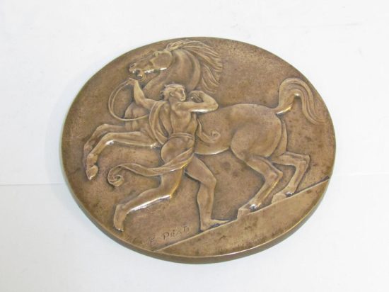 Lote: 102 - Lote: 102 - Jarras y bronce