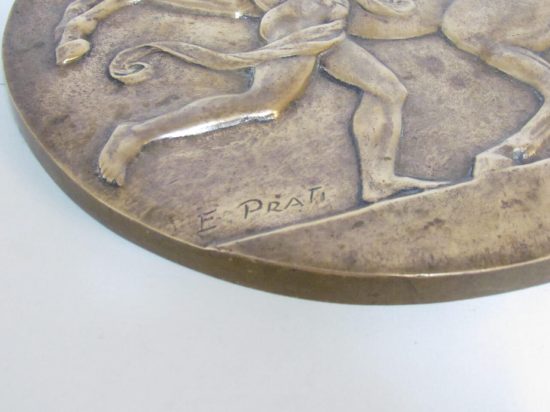 Lote: 102 - Lote: 102 - Jarras y bronce