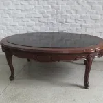 Lote: 44 - Lote: 44 - Mesa de sala victoriana