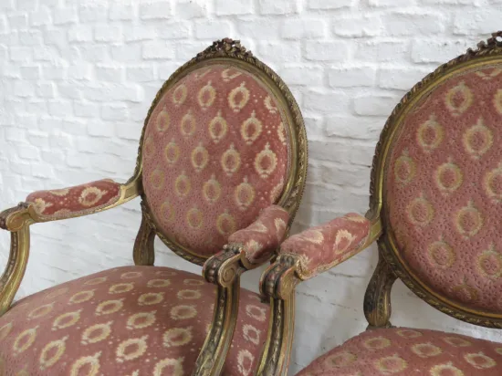 Lote: 99 - Lote: 99 - Juego de sala Luis XVI