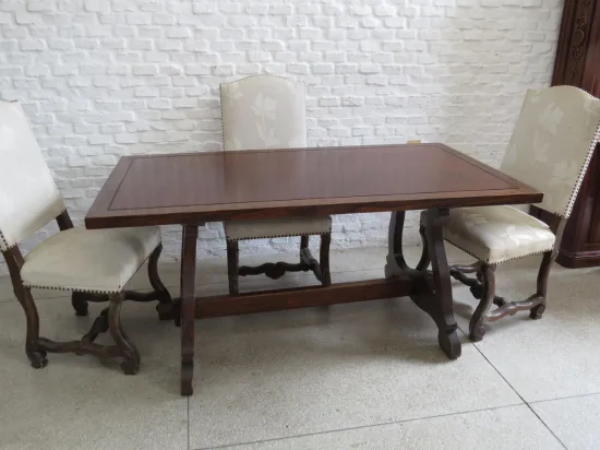 Lote: 112 - Lote: 112 - Comedor estilo colonial