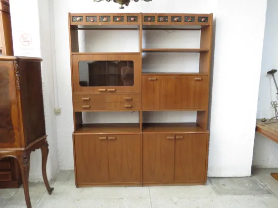 Lote: 107 - Lote: 107 - Aparador