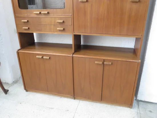 Lote: 107 - Lote: 107 - Aparador