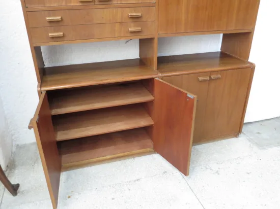 Lote: 107 - Lote: 107 - Aparador