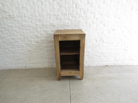 Lote: 46 - Lote: 46 - Mueble pinotea