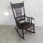 Lote: 50 - Lote: 50 - Mecedora