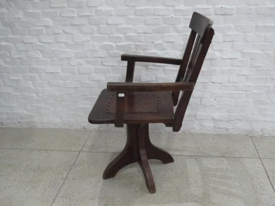 Lote: 57 - Lote: 57 - Butaca de escritorio