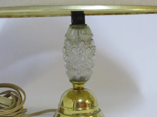 Lote: 27 - Lote: 27 - Lámpara de mesa