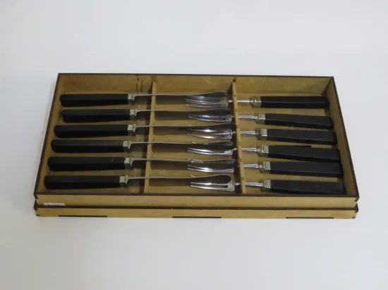 Lote: 124.B - Lote: 124.B - Cubiertos