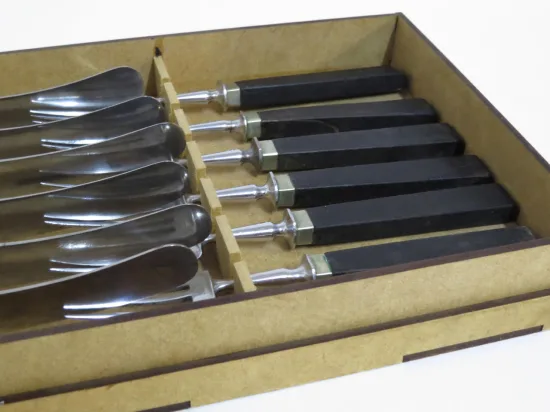 Lote: 124.B - Lote: 124.B - Cubiertos