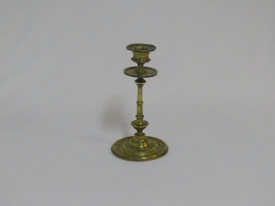 Lote: 20 - Lote: 20 - Candelabro