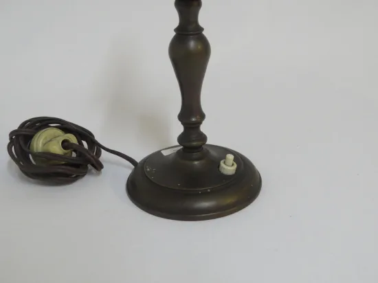 Lote: 19 - Lote: 19 - Lámpara