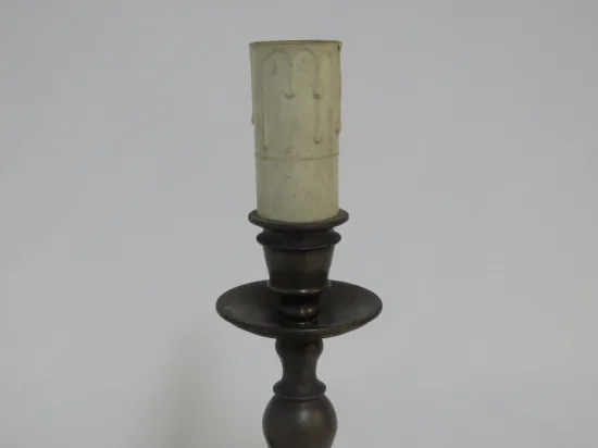 Lote: 19 - Lote: 19 - Lámpara