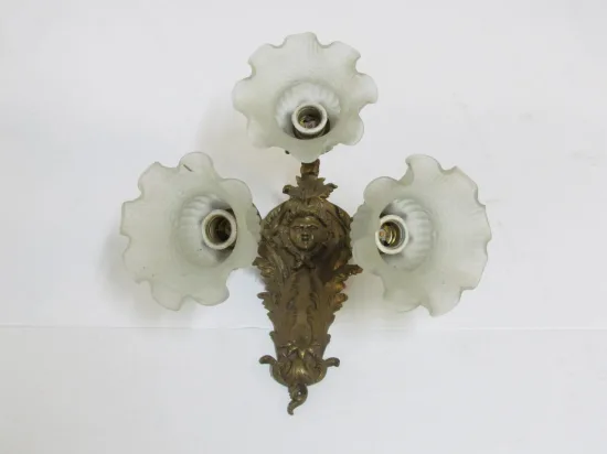 Lote: 31 - Lote: 31 - Artefacto de luz