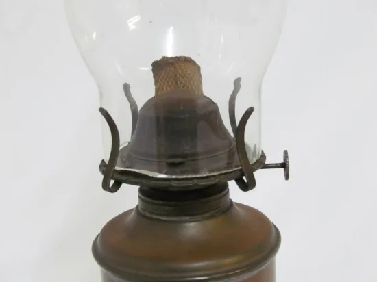 Lote: 18 - Lote: 18 - Lámpara