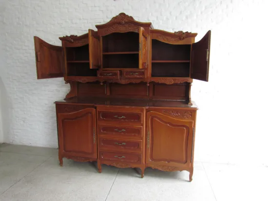 Lote: 105 - Lote: 105 - Aparador