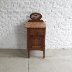 Lote: 48 - Lote: 48 - Mesa de luz