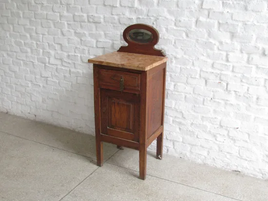 Lote: 48 - Lote: 48 - Mesa de luz