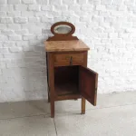 Lote: 48 - Lote: 48 - Mesa de luz
