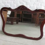 Lote: 101 - Lote: 101 - Cómoda y espejo
