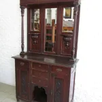 Lote: 110 - Lote: 110 - Aparador con alzada