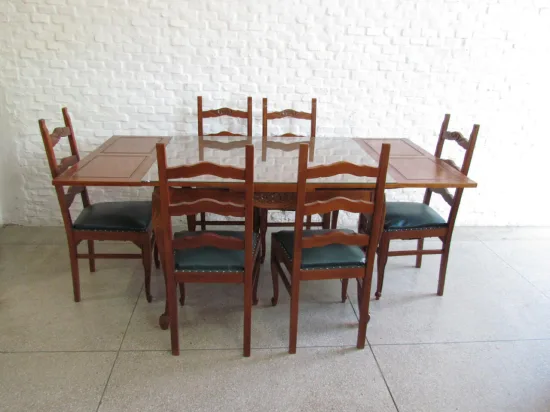 Lote: 103 - Lote: 103 - Mesa de comedor