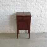 Lote: 47 - Lote: 47 - Mesa de luz