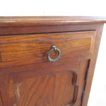 Lote: 47 - Lote: 47 - Mesa de luz