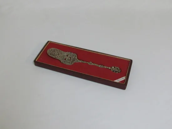 Lote: 70 - Lote: 70 - Pala de servir