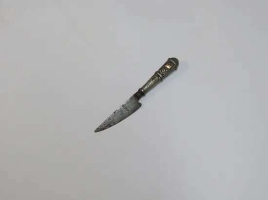 Lote: 130 - Lote: 130 - Cuchillo verijero