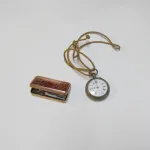 Lote: 175 - Lote: 175 - Reloj y estuche de viaje