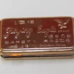 Lote: 175 - Lote: 175 - Reloj y estuche de viaje
