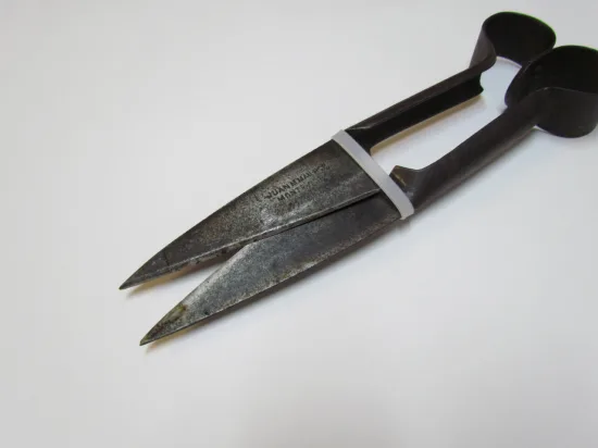 Lote: 268 - Lote: 268 - Tijera de tuzar