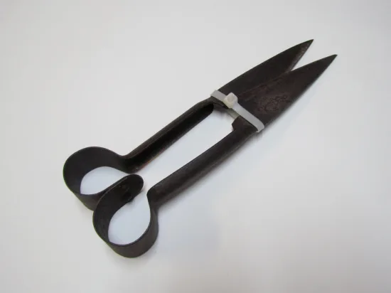 Lote: 268 - Lote: 268 - Tijera de tuzar