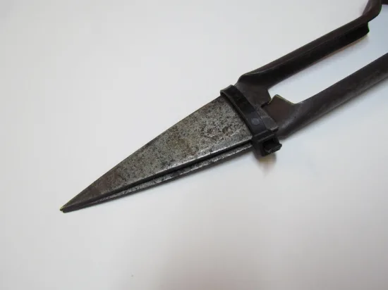 Lote: 269 - Lote: 269 - Tijera de tuzar