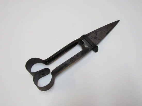 Lote: 269 - Lote: 269 - Tijera de tuzar