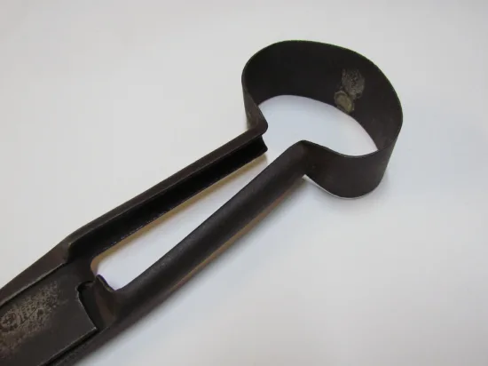 Lote: 270 - Lote: 270 - Tijera de tuzar