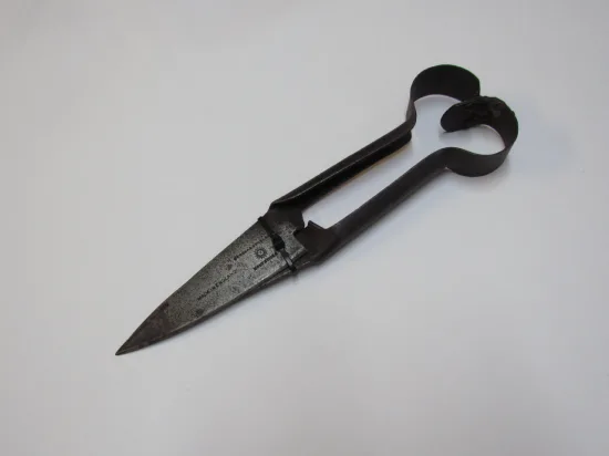 Lote: 271 - Lote: 271 - Tijera de tuzar