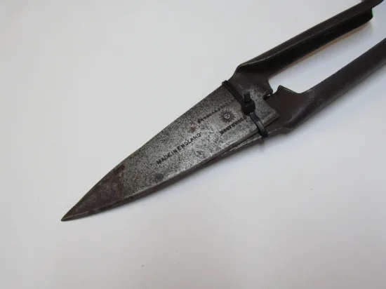 Lote: 271 - Lote: 271 - Tijera de tuzar