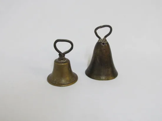 Lote: 180 - Lote: 180 - Cencerro y campana